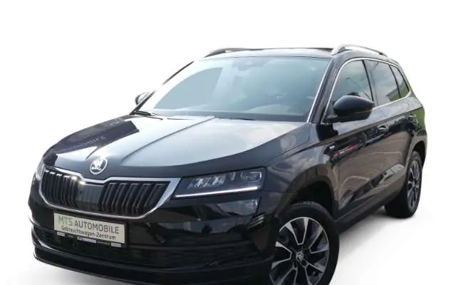 Skoda Karoq 4x4 DSG 190 PS Navi LED ACC Digi.Cockpit PDC Fahrzeugbild 1